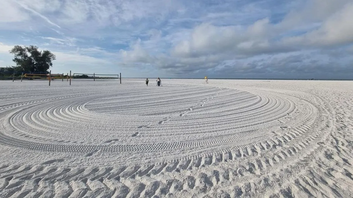 9696 siesta key dining