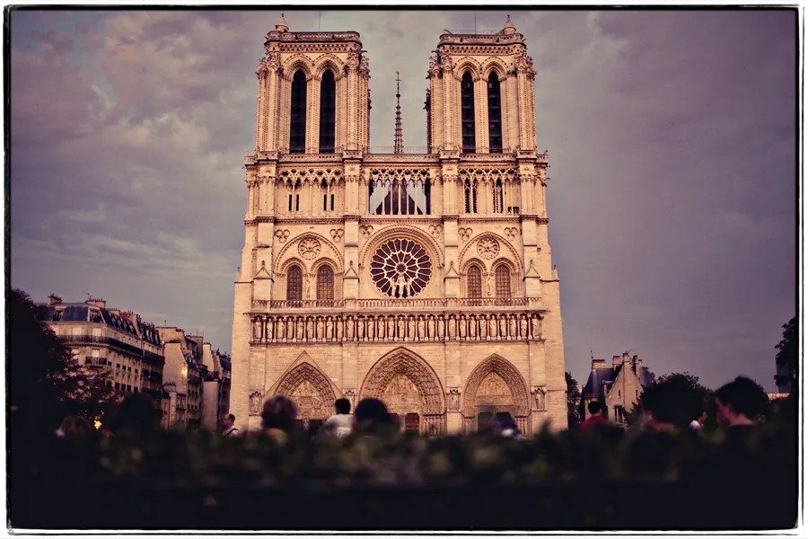 9705 paris honeymoon activities