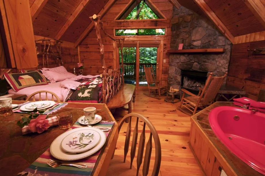 9880 gatlinburg cabin interior