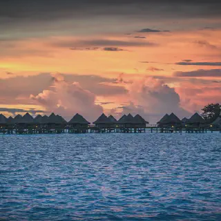 /img/9938-bora-bora-sunset.webp