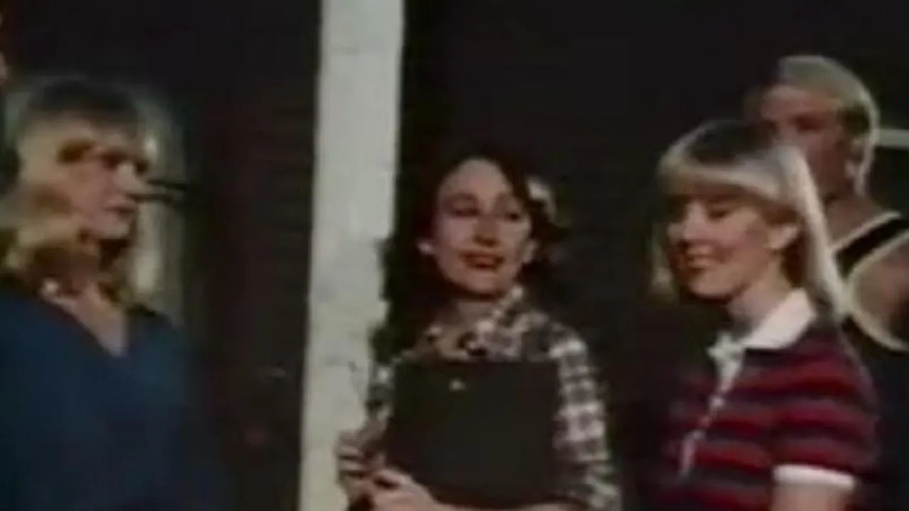 9943 horror honeymoon couple