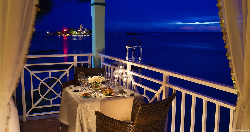 9950 kensington cove beachfront room exterior