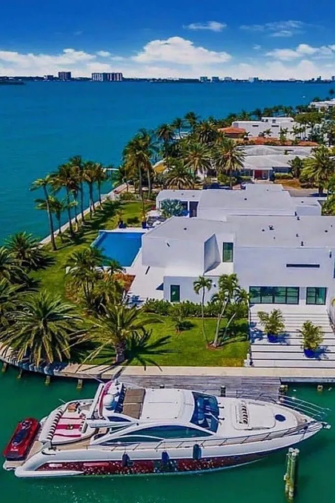 9968 versace mansion miami