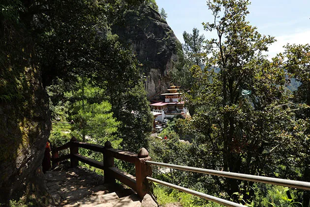 9976 bhutan honeymoon dinner