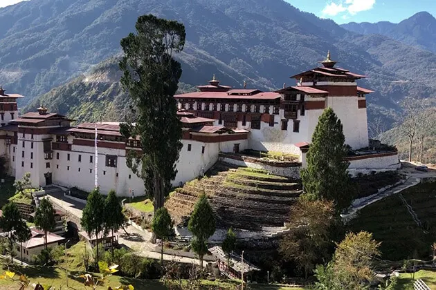 9976 bhutan honeymoon hot stone bath